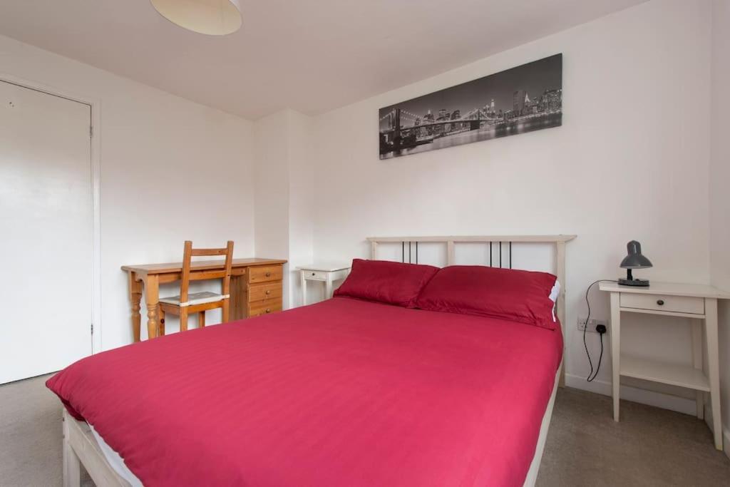 Lovely 2-Bed 15 Minutes To Central Londen Buitenkant foto