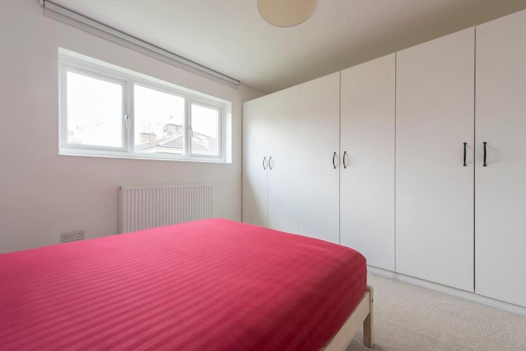 Lovely 2-Bed 15 Minutes To Central Londen Buitenkant foto